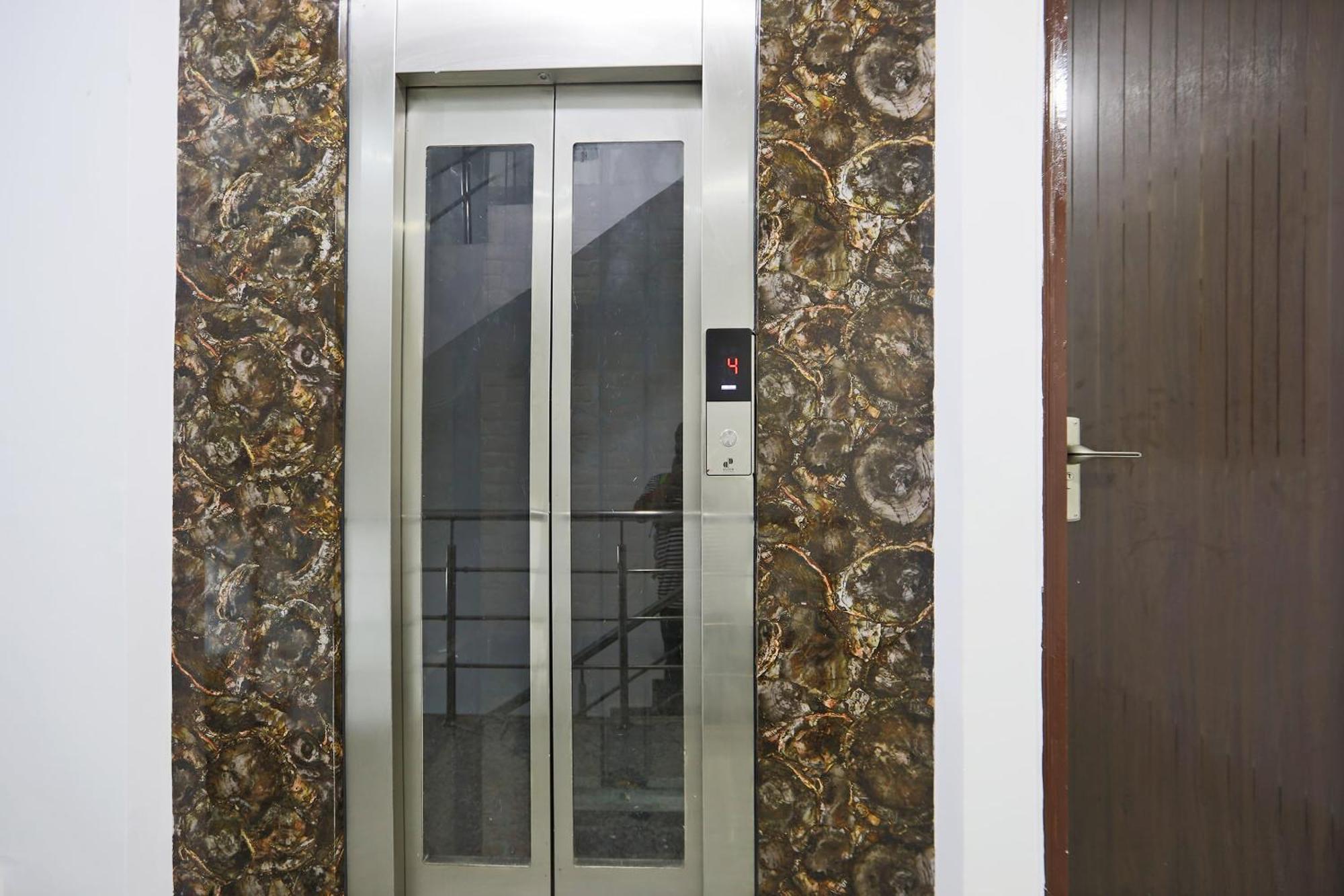 Hotel Townhouse South Lawn Neu-Delhi Exterior foto
